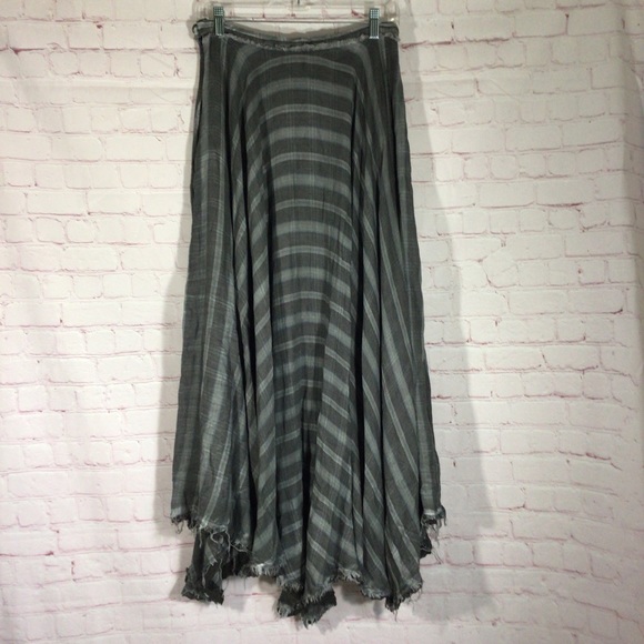 Free People Gray Plaid Skirt - Size 6 - Picture 5 of 8
